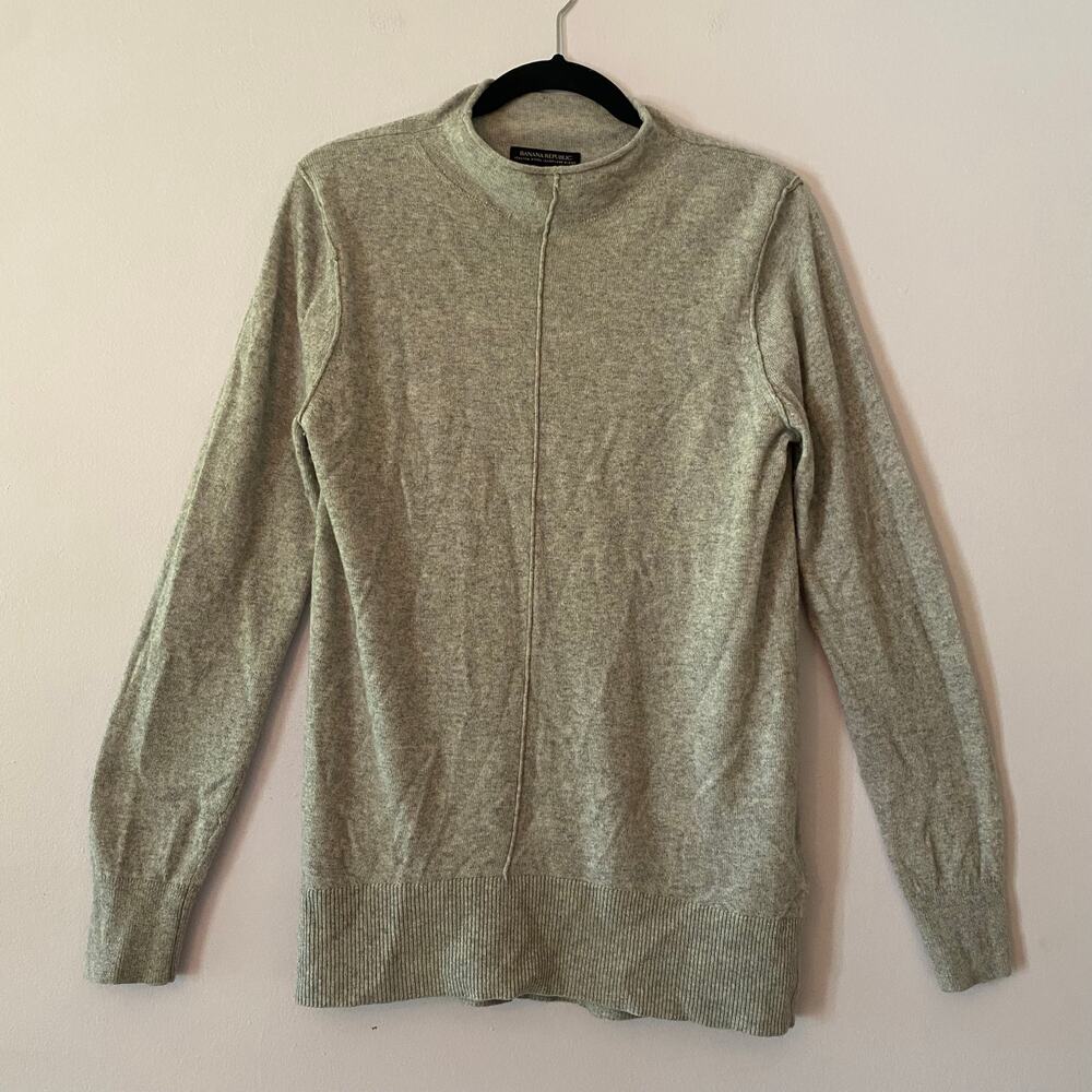 Banana Republic Gray Wool Cashmere Mockneck Sweater Minimalist Women size Medium